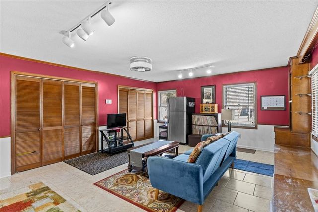 1003 Camelot Court, Dothan, AL 36303