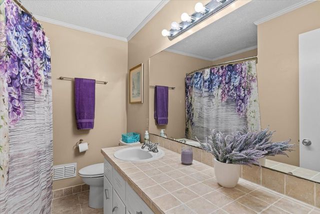 1003 Camelot Court, Dothan, AL 36303