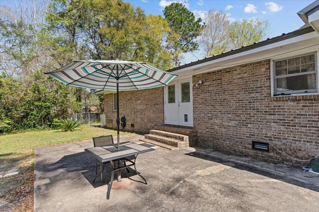 1003 Camelot Court, Dothan, AL 36303