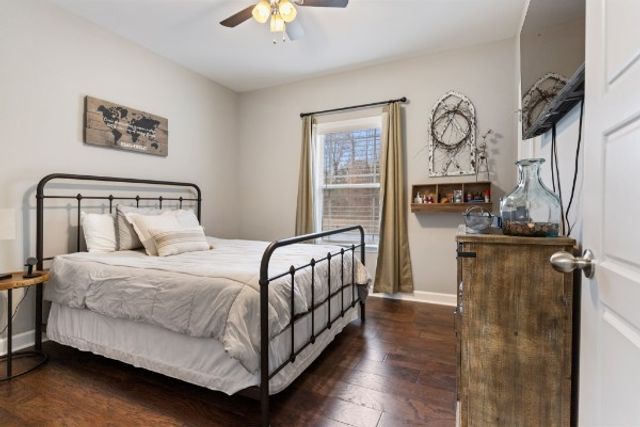 1521 Liberty Rd, Charlotte, TN 37036