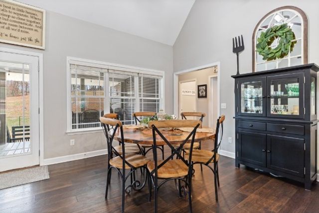 1521 Liberty Rd, Charlotte, TN 37036