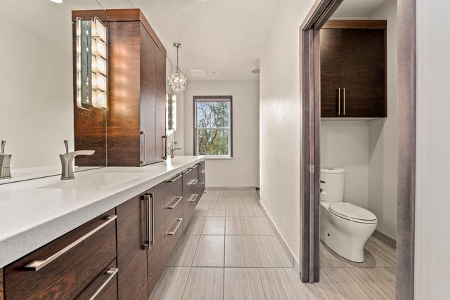 182 Wards Creek Road, Rogue River, OR 97537