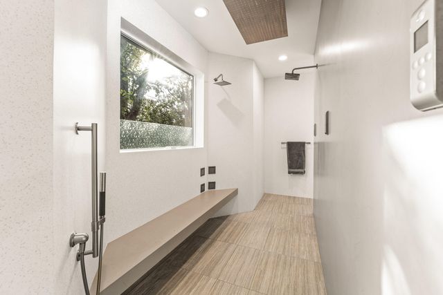 182 Wards Creek Road, Rogue River, OR 97537