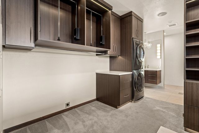 182 Wards Creek Road, Rogue River, OR 97537