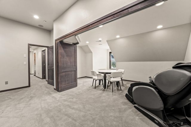 182 Wards Creek Road, Rogue River, OR 97537