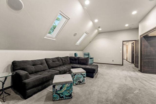 182 Wards Creek Road, Rogue River, OR 97537