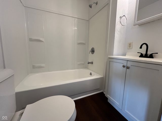 2610 E North Street, Indianapolis, IN 46201