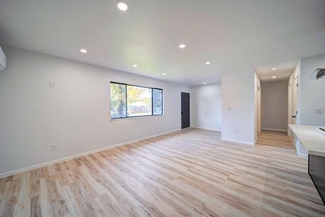 1611 2nd Street, Anderson, CA 96007