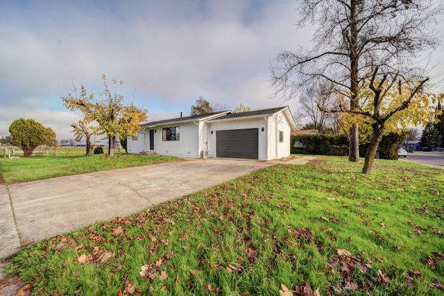 1611 2nd Street, Anderson, CA 96007