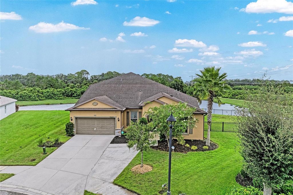 Image 2 of property listing at 10223 57TH COURT E, Parrish, FL 34219