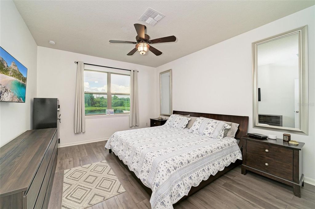 Image 21 of property listing at 10223 57TH COURT E, Parrish, FL 34219