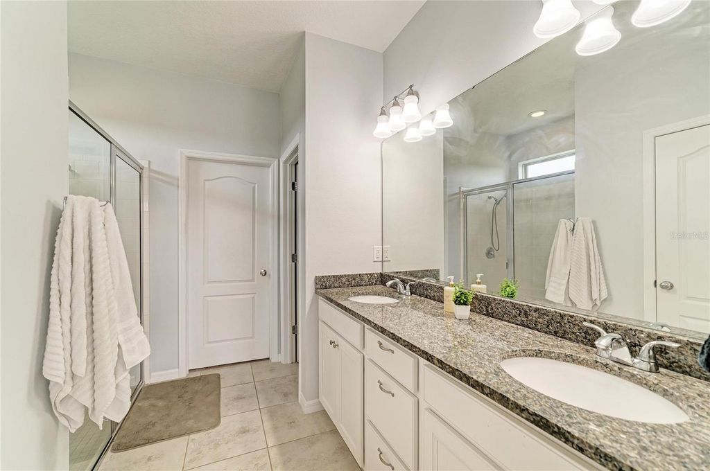Image 23 of property listing at 10223 57TH COURT E, Parrish, FL 34219
