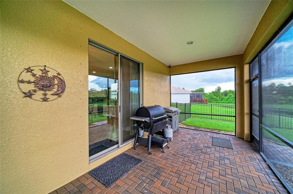 Image 46 of property listing at 10223 57TH COURT E, Parrish, FL 34219