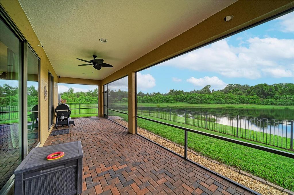 Image 47 of property listing at 10223 57TH COURT E, Parrish, FL 34219