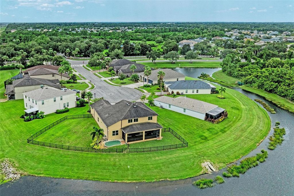 Image 52 of property listing at 10223 57TH COURT E, Parrish, FL 34219