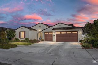 14004 Pemberley Passage Avenue, Bakersfield, CA 93311