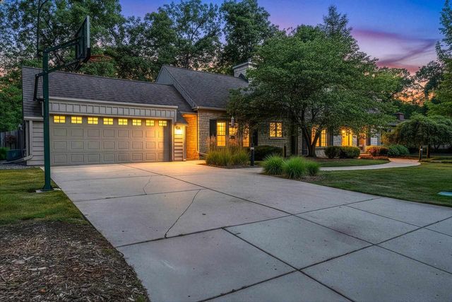 938 HICKORY AVENUE, De Pere, WI 54115
