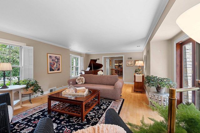 938 HICKORY AVENUE, De Pere, WI 54115