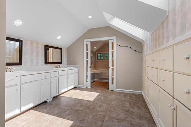 938 HICKORY AVENUE, De Pere, WI 54115