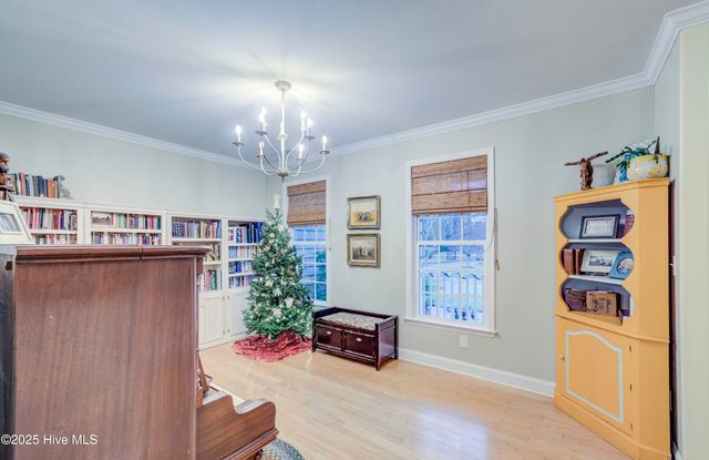 102 Plantation Drive, Swansboro, NC 28584