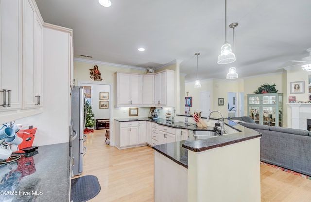 102 Plantation Drive, Swansboro, NC 28584