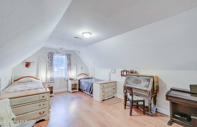 102 Plantation Drive, Swansboro, NC 28584