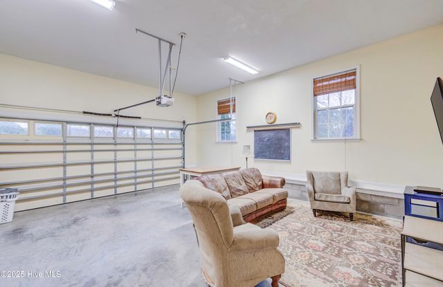 102 Plantation Drive, Swansboro, NC 28584