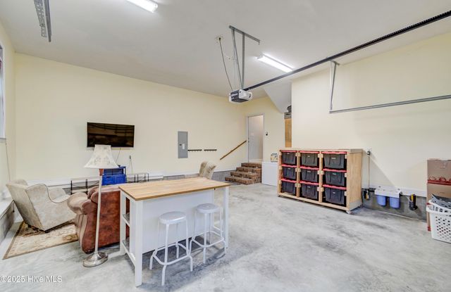 102 Plantation Drive, Swansboro, NC 28584