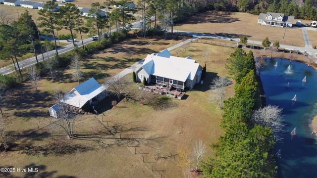 102 Plantation Drive, Swansboro, NC 28584