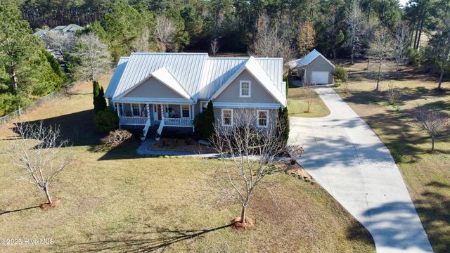 102 Plantation Drive, Swansboro, NC 28584
