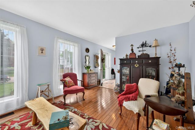 5 Waterford Circle, Washingtonville, NY 10992