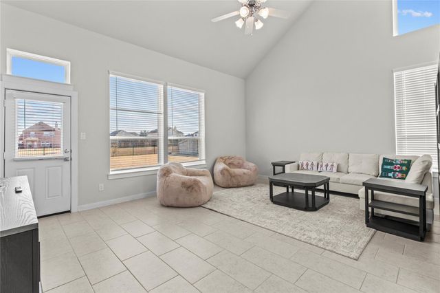 11802 Champions Forest Drive, Mont Belvieu, TX 77535