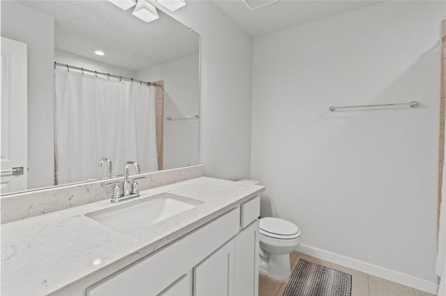 11802 Champions Forest Drive, Mont Belvieu, TX 77535