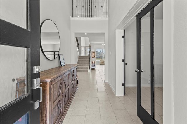 11802 Champions Forest Drive, Mont Belvieu, TX 77535