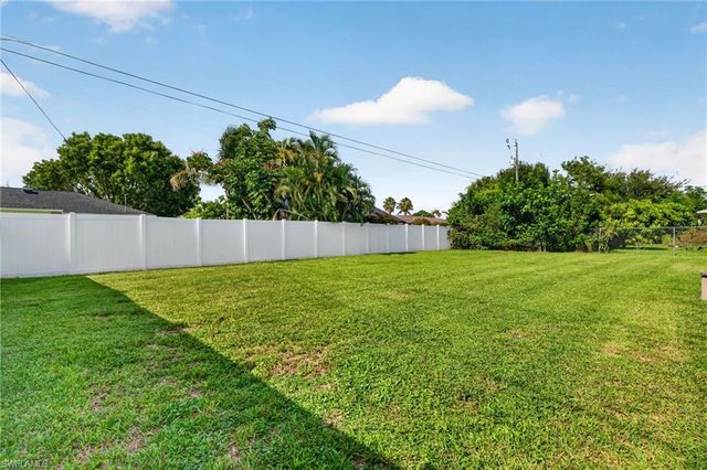 141 SE 18th ST, Cape Coral, FL 33990