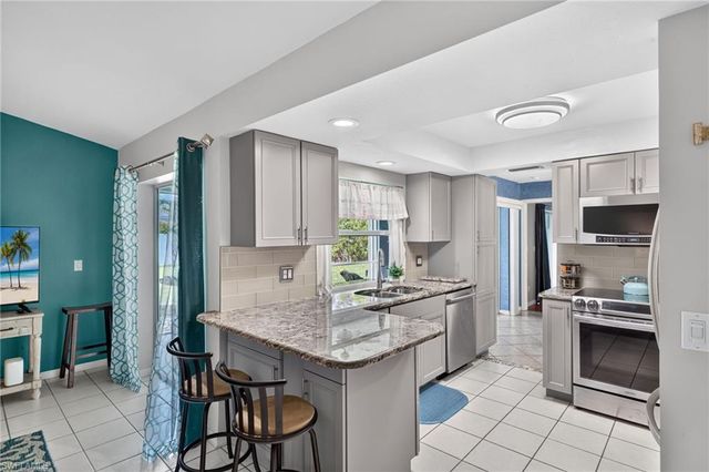 141 SE 18th ST, Cape Coral, FL 33990