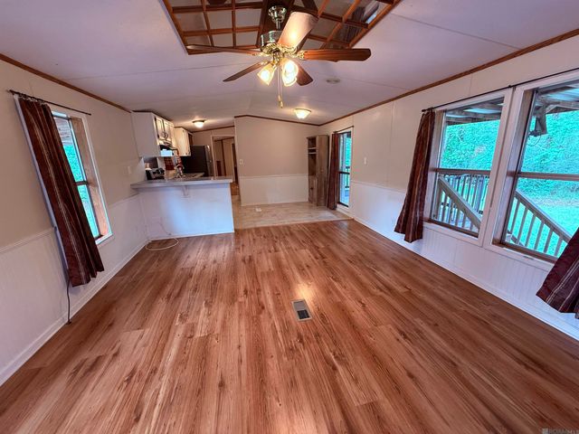 10330 Thibodeaux Rd, Denham Springs, LA 70706