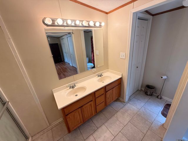 10330 Thibodeaux Rd, Denham Springs, LA 70706