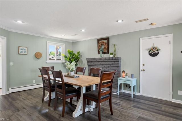 773 Summerset LN, Virginia Beach, VA 23452