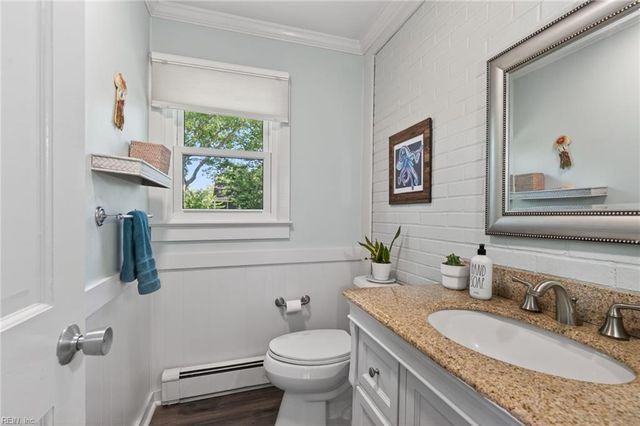 773 Summerset LN, Virginia Beach, VA 23452