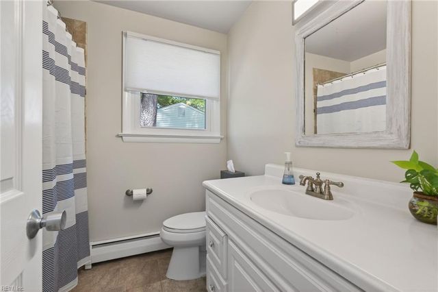 773 Summerset LN, Virginia Beach, VA 23452