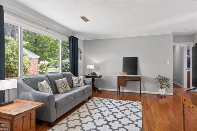 773 Summerset LN, Virginia Beach, VA 23452