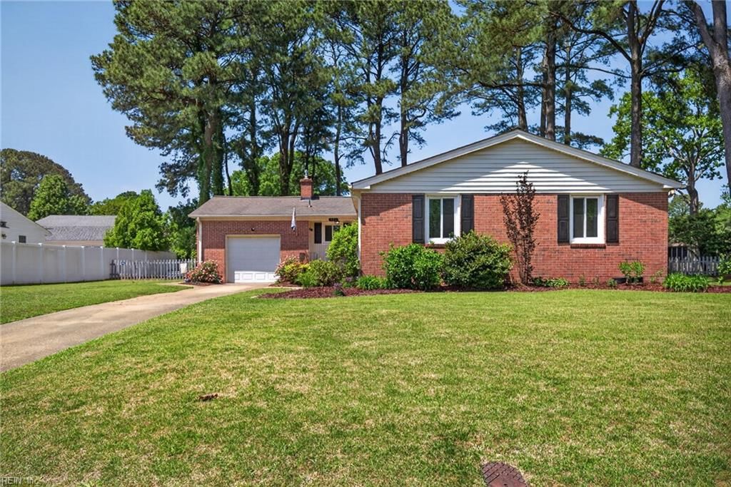 773 Summerset LN, Virginia Beach, VA 23452