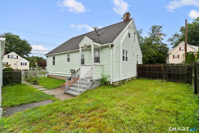 620 Granfield Avenue, Bridgeport, CT 06610