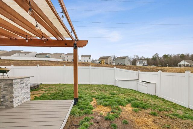 1422 Penrith Court, Boiling Springs, SC 29334