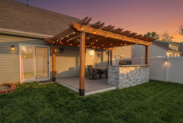 1422 Penrith Court, Boiling Springs, SC 29334