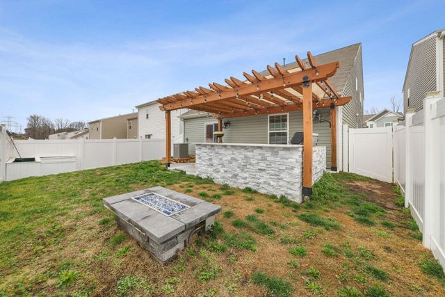 1422 Penrith Court, Boiling Springs, SC 29334