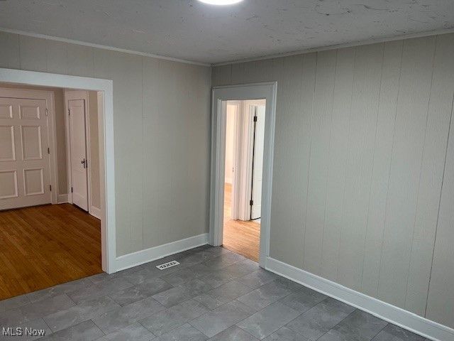 1356 Plainfield Road, South Euclid, OH 44121