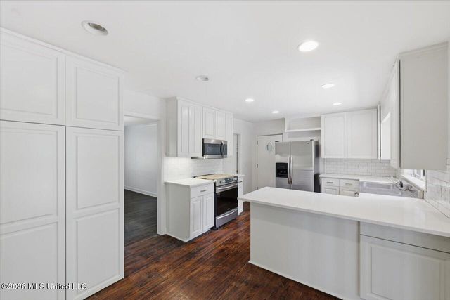 1070 Buckley Drive, Jackson, MS 39206