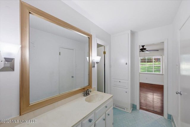 1070 Buckley Drive, Jackson, MS 39206